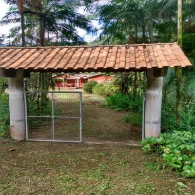 24,125M2/CASA 5 QUARTOS/BR 376 NA FRENTE E RIO SÃO JOÃO FUNDOS