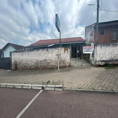 Casa/terreno em frente a Av Santa Catarina - Cachoeira