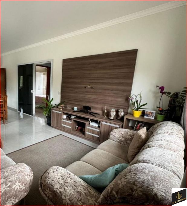 20.000M2/02 CASAS ALVENARIA/OTIMA LOCALIZAÇÃO/ACEITA PERMUTA URBANO SÃO JOSE OU BIGUAÇU