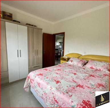 20.000M2/02 CASAS ALVENARIA/OTIMA LOCALIZAÇÃO/ACEITA PERMUTA URBANO SÃO JOSE OU BIGUAÇU