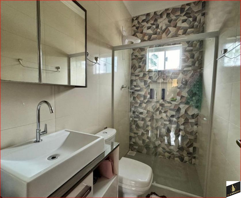 20.000M2/02 CASAS ALVENARIA/OTIMA LOCALIZAÇÃO/ACEITA PERMUTA URBANO SÃO JOSE OU BIGUAÇU