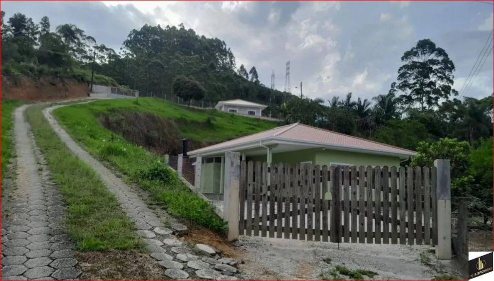 20.000M2/02 CASAS ALVENARIA/OTIMA LOCALIZAÇÃO/ACEITA PERMUTA URBANO SÃO JOSE OU BIGUAÇU