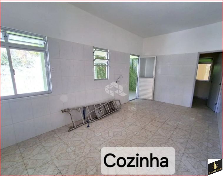 20.000M2/02 CASAS ALVENARIA/OTIMA LOCALIZAÇÃO/ACEITA PERMUTA URBANO SÃO JOSE OU BIGUAÇU