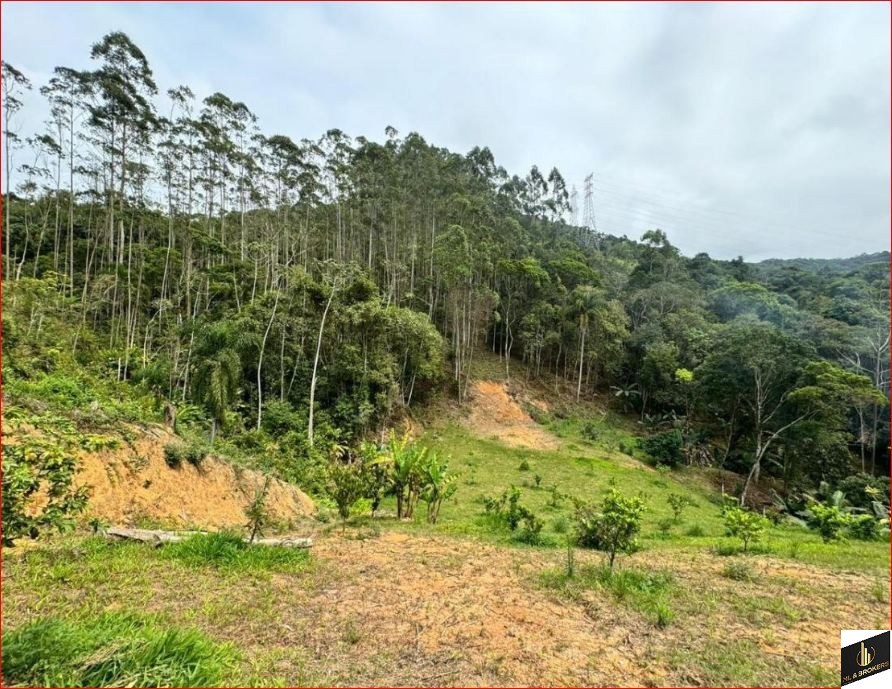 20.000M2/02 CASAS ALVENARIA/OTIMA LOCALIZAÇÃO/ACEITA PERMUTA URBANO SÃO JOSE OU BIGUAÇU