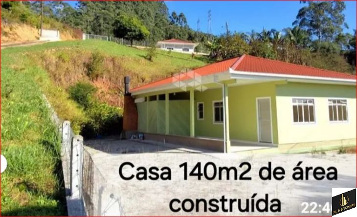 20.000M2/02 CASAS ALVENARIA/OTIMA LOCALIZAÇÃO/ACEITA PERMUTA URBANO SÃO JOSE OU BIGUAÇU