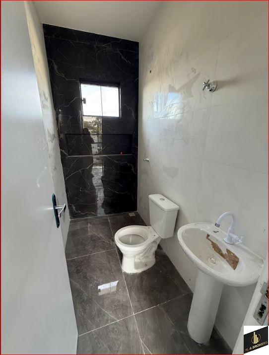 SOBRADO 02 QUARTOS/DOCUMENTAÇÃO GRATUITA/UNIDADE 06/OTIMA LOCALIZAÇÃO