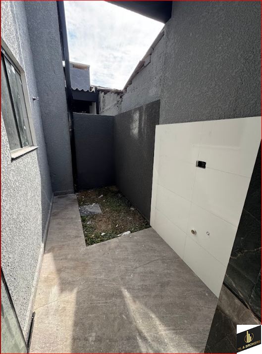 SOBRADO 03 QUARTOS/DOCUMENTAÇÃO GRATUITA/OTIMA LOCALIZAÇÃO