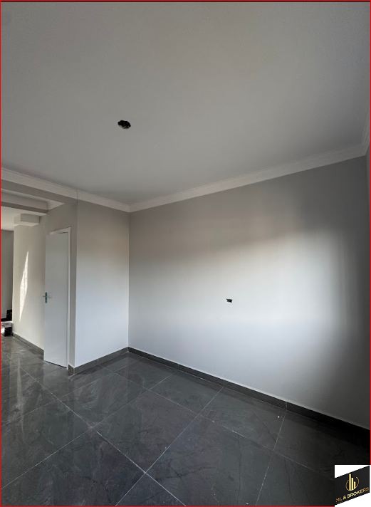 SOBRADO 03 QUARTOS/DOCUMENTAÇÃO GRATUITA/OTIMA LOCALIZAÇÃO