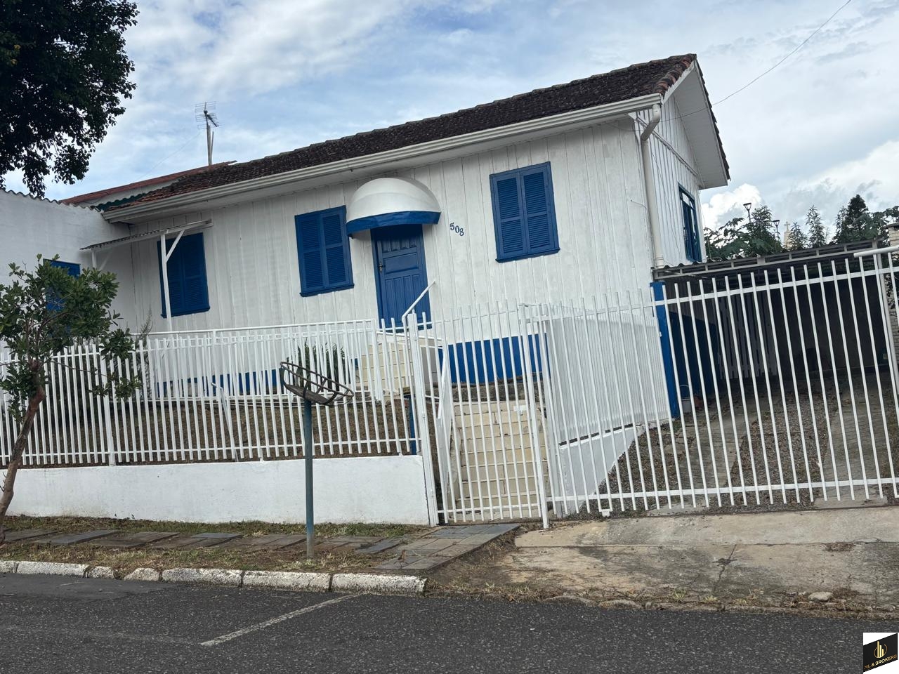 Casa 3 quartos para Locação Anual no bairro Centro em Araucária